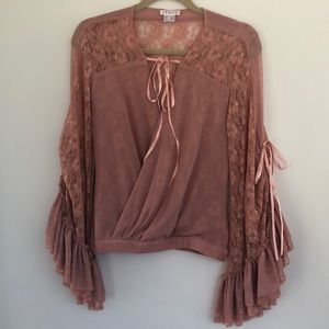 Venus Womens Boho Lace long butterfly sleeves with ties Size Small
